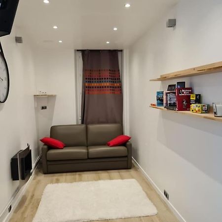 Appartamento Suresnes : 2 Pieces Cosy Esterno foto